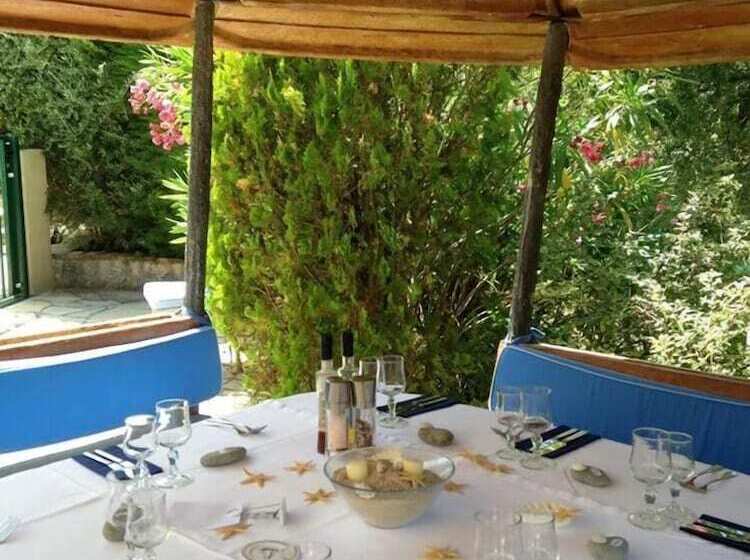 בית מלון כפרי L'estirado Des Adrets