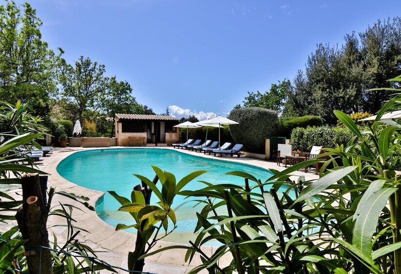 בית מלון כפרי L'estirado Des Adrets