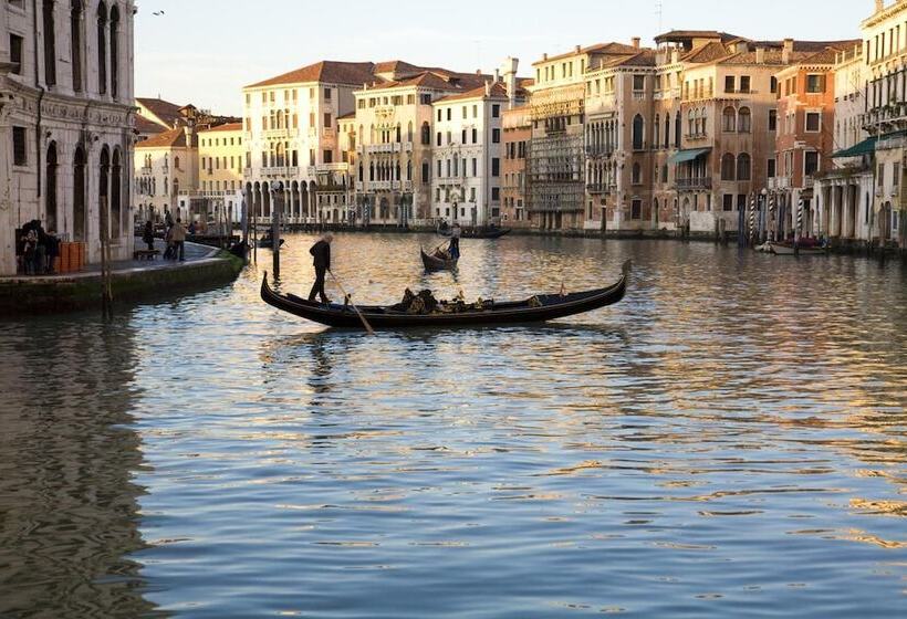 فندق Locanda Zabotto