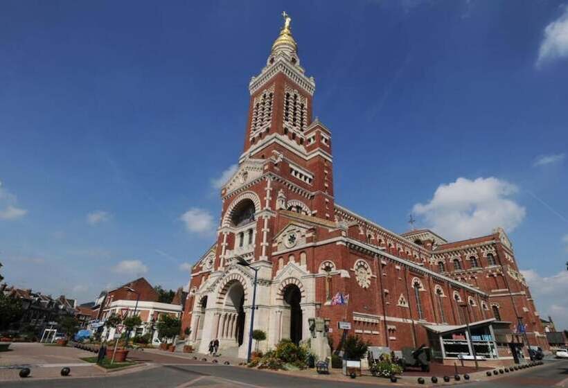 Logis Hotel & Restaurant De La Basilique