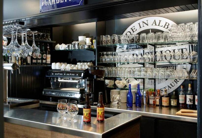 Logis Hotel & Restaurant De La Basilique