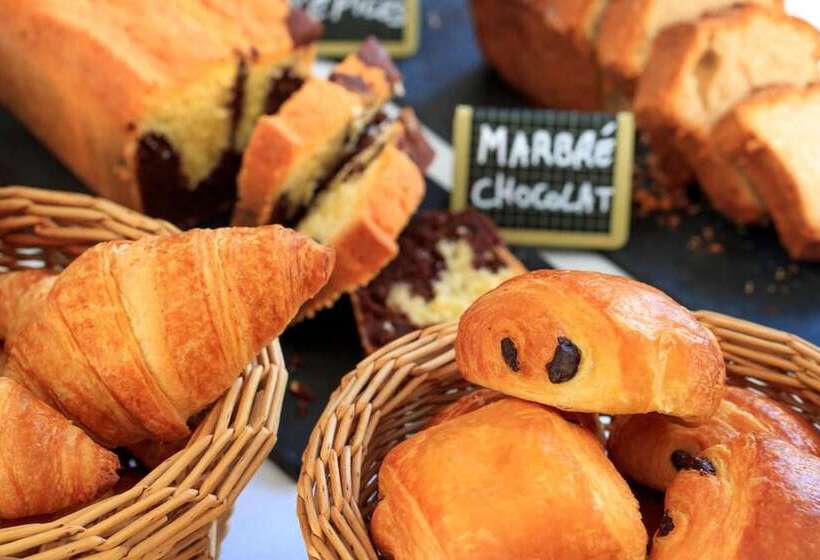 Logis Hotel & Restaurant De La Basilique