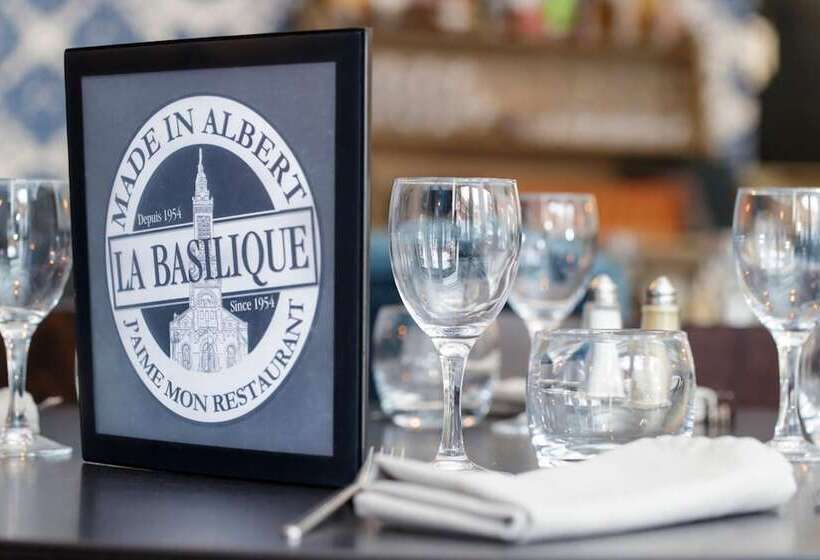 Logis Hotel & Restaurant De La Basilique