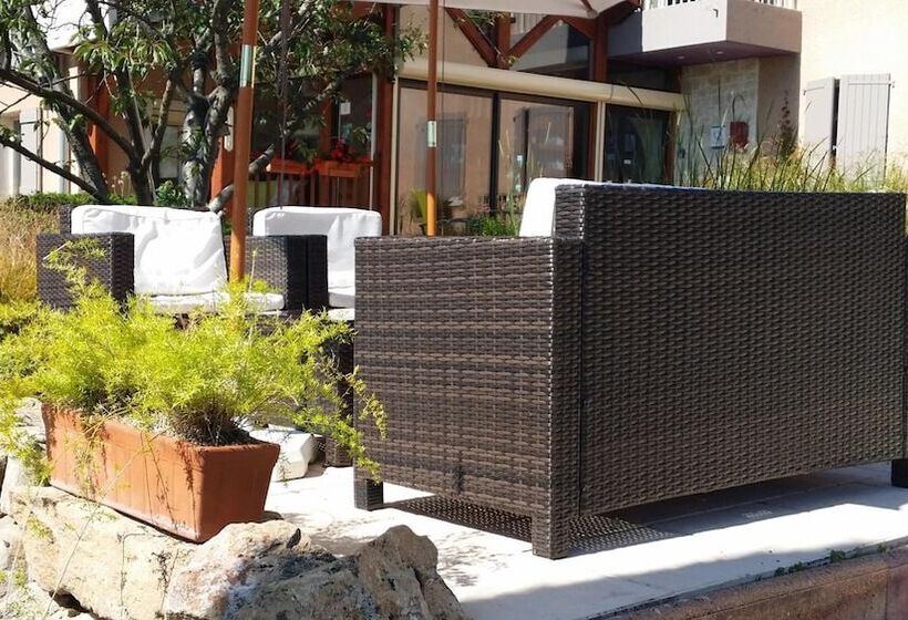 Logis Hotel Des Grands Vins