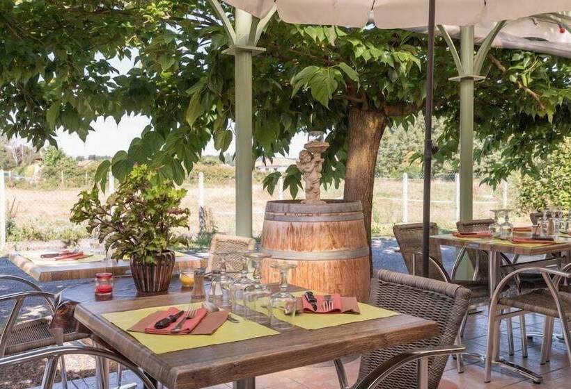 בית מלון כפרי Logis Hôtel Les 3b