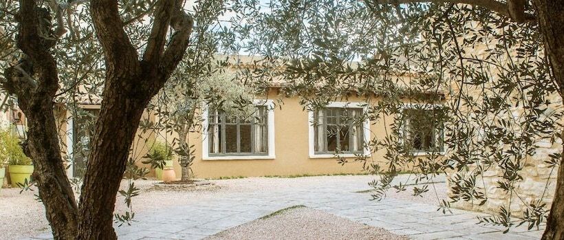 Logis Hotel Le Clos Des Oliviers