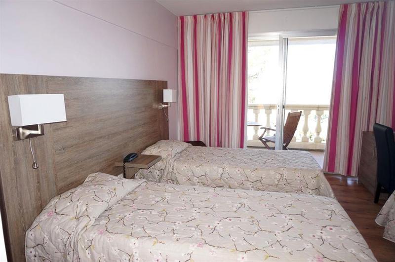 Logis Hotel Le Col De L Ange