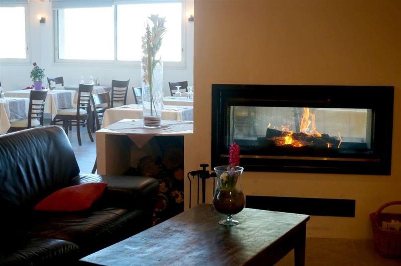 Logis Hotel Le Col De L Ange