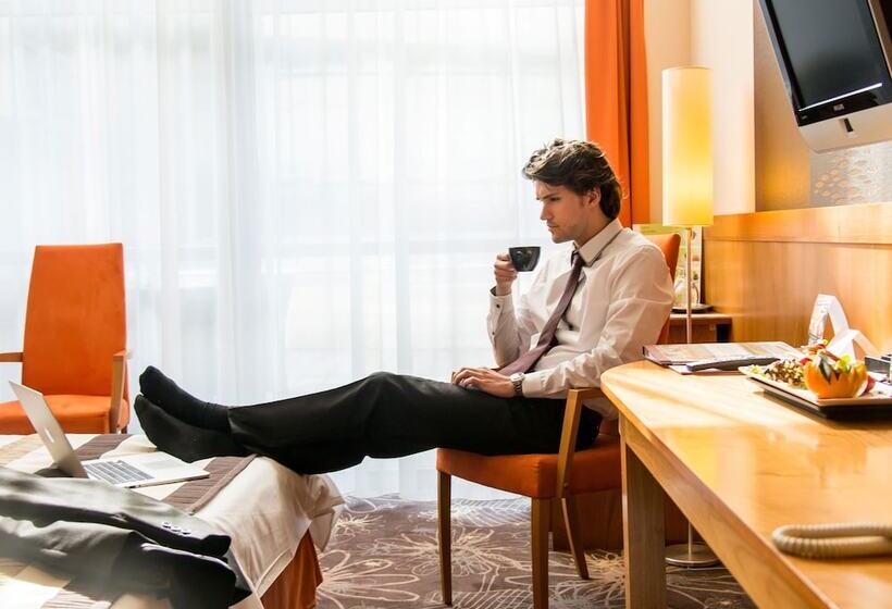 فندق Lycium Debrecen