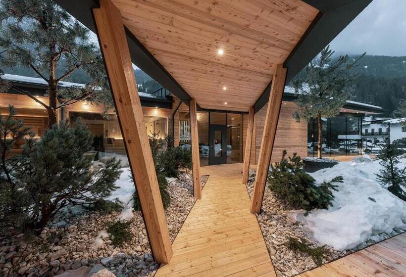 هتل Majon Miramonti