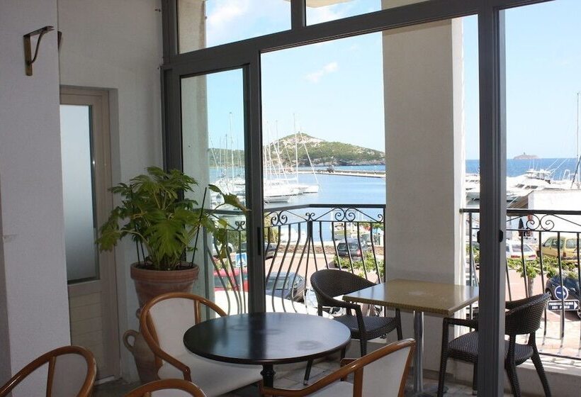 ホテル Marina D'oro