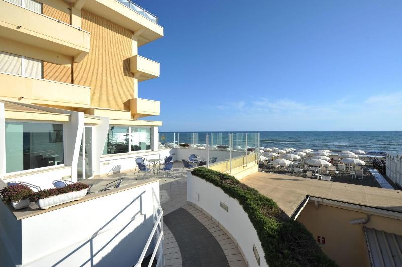 בית מלון כפרי Miramare