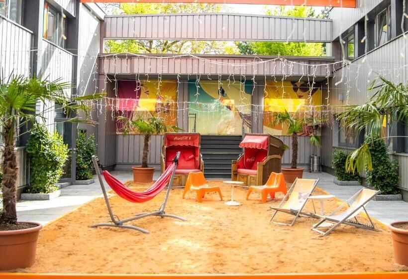 Orange Hotel Und Apartments