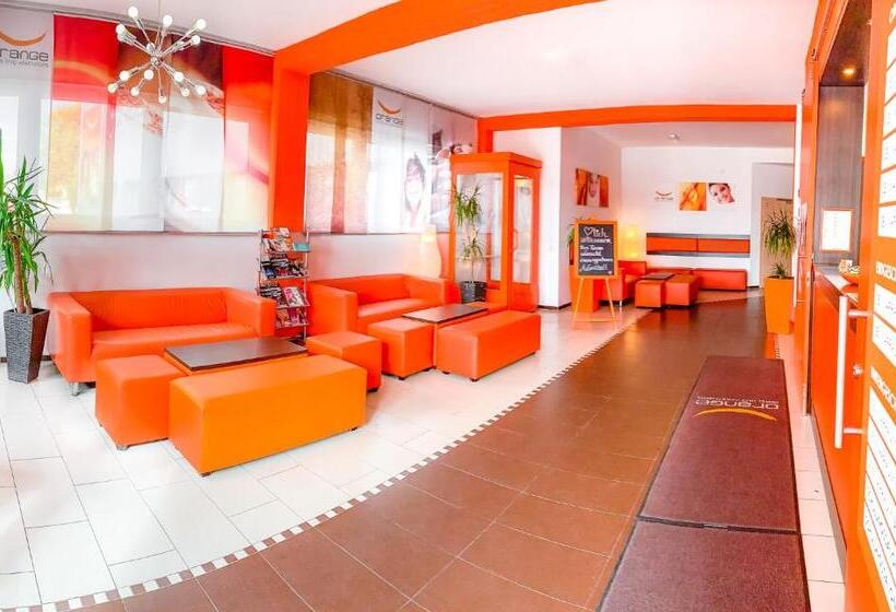 Orange Hotel Und Apartments