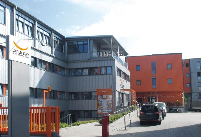 Orange Hotel Und Apartments