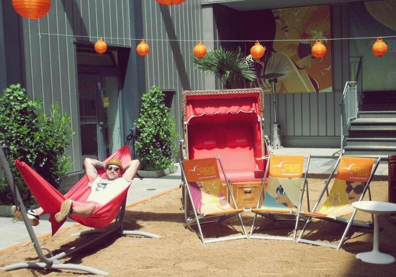 Orange Hotel Und Apartments