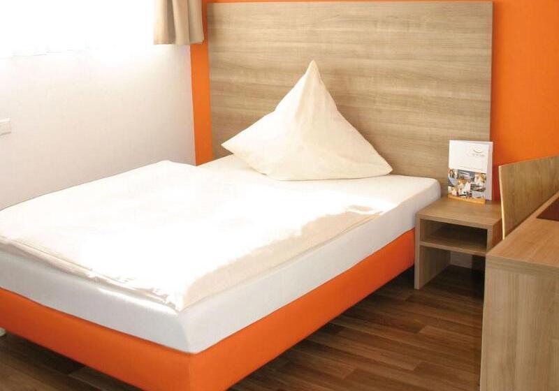 Orange Hotel Und Apartments