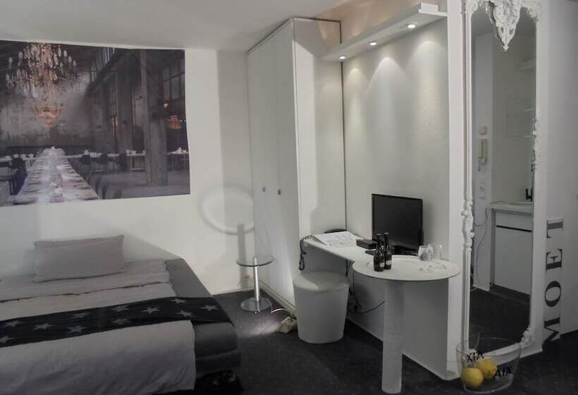 בית מלון כפרי Pallazzo Alfonso