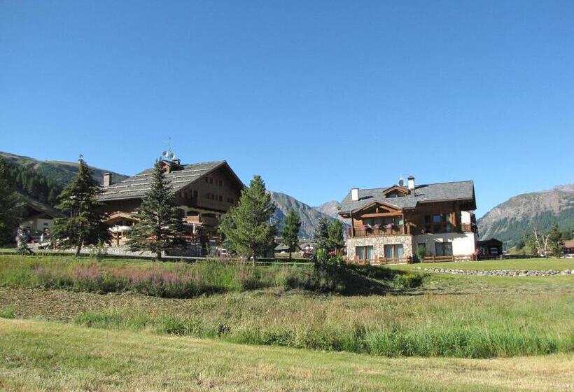 هتل Paradise Lodge