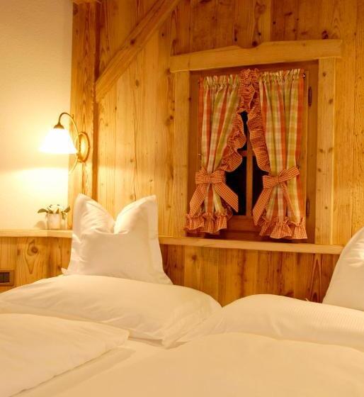 هتل Paradise Lodge