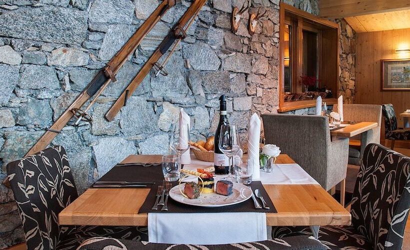 هتل Paradise Lodge