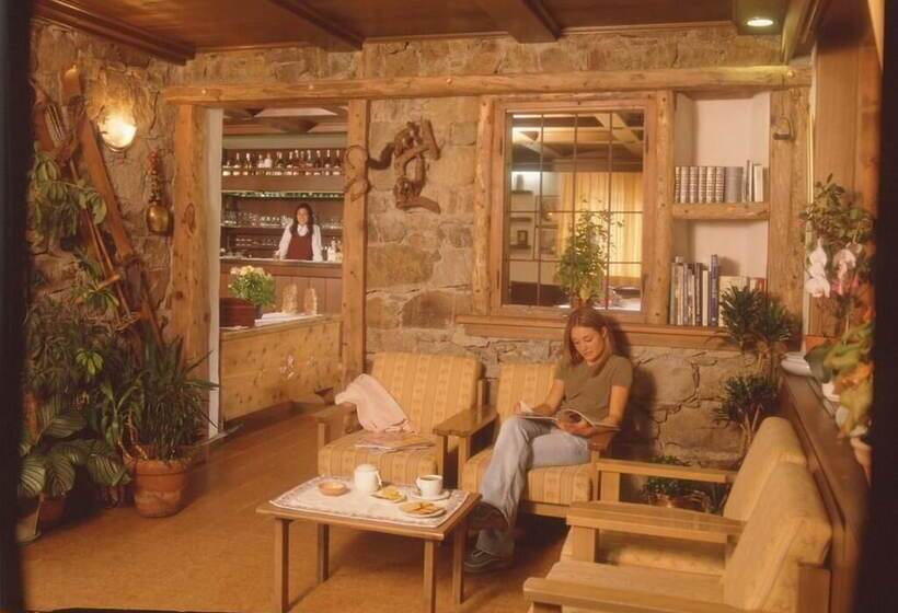 هتل Paradise Lodge