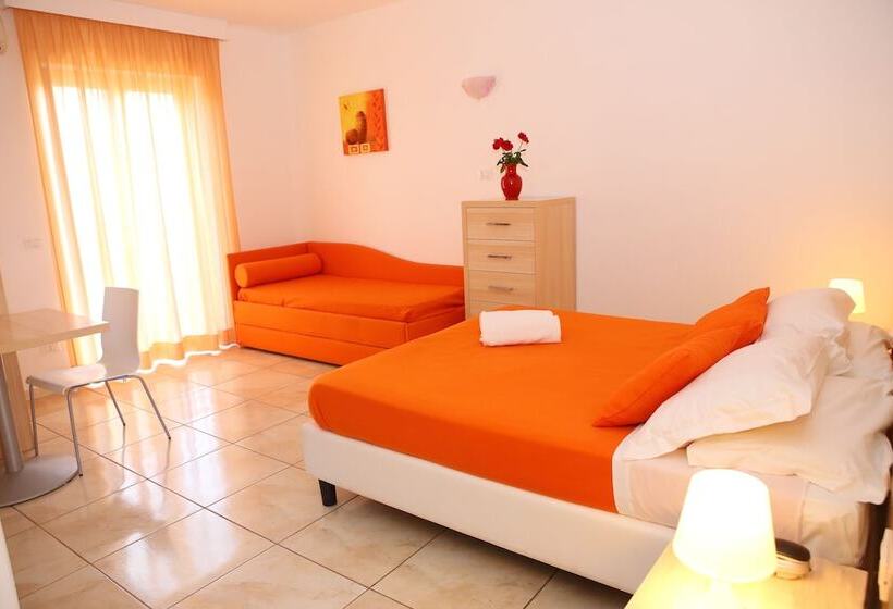 Отель Resort Park Village