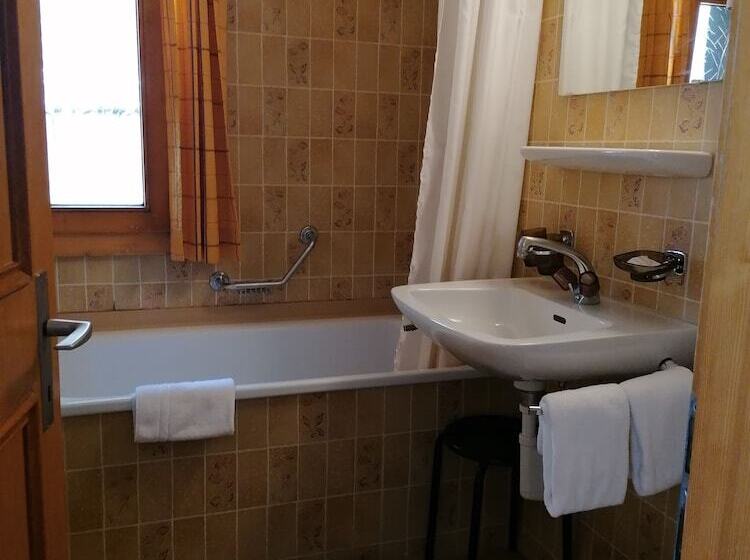 בית מלון כפרי Petit Helvetia Budget