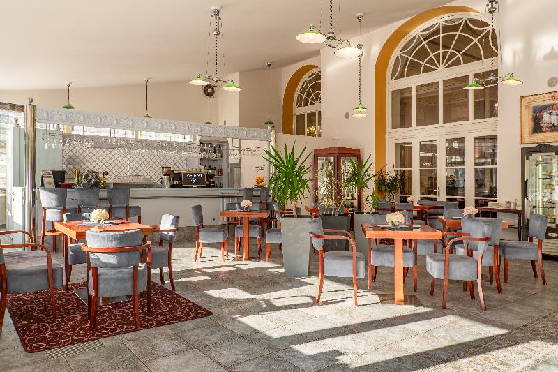 酒店 Radium Palace