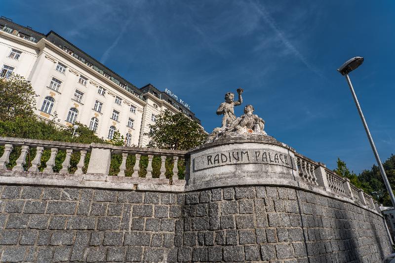 酒店 Radium Palace