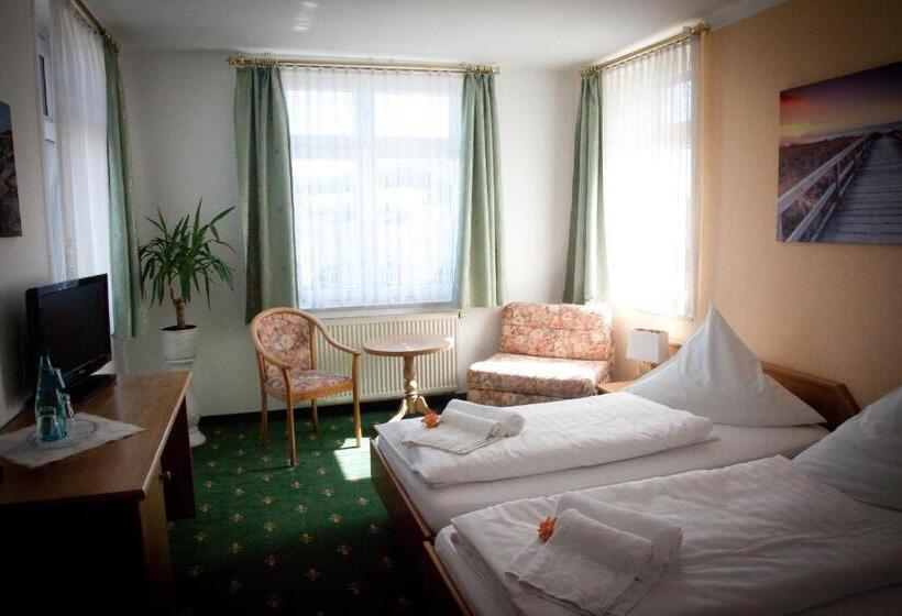 בית מלון כפרי Ratskeller Thum