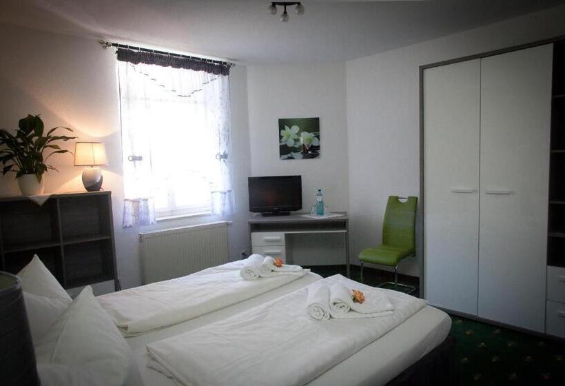 בית מלון כפרי Ratskeller Thum