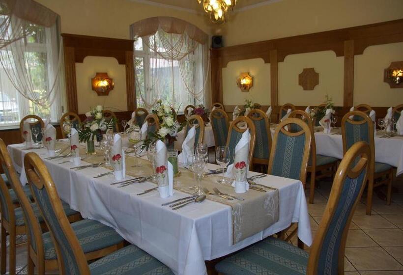 בית מלון כפרי Ratskeller Thum