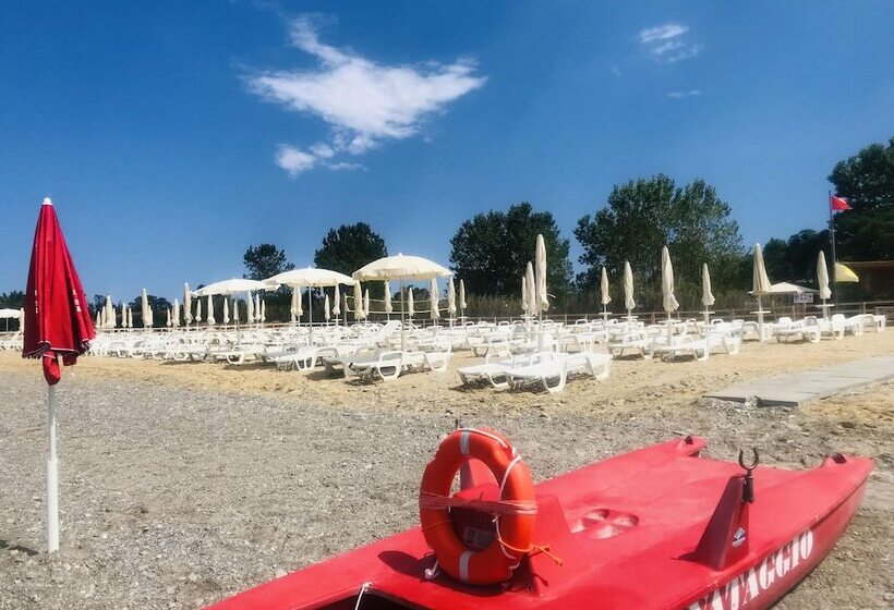 Отель Resort Park Village