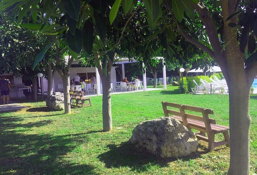 Отель Resort Park Village