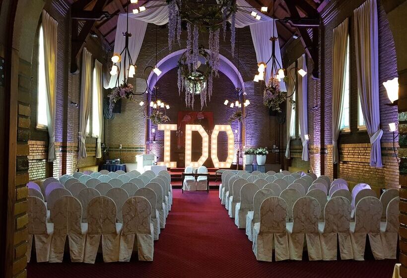 ホテル Restaurant La Sonnerie