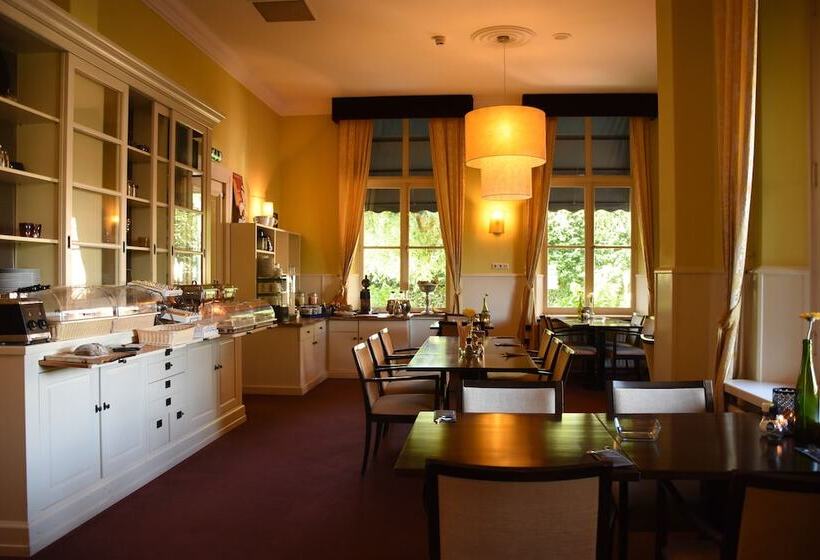 ホテル Restaurant La Sonnerie