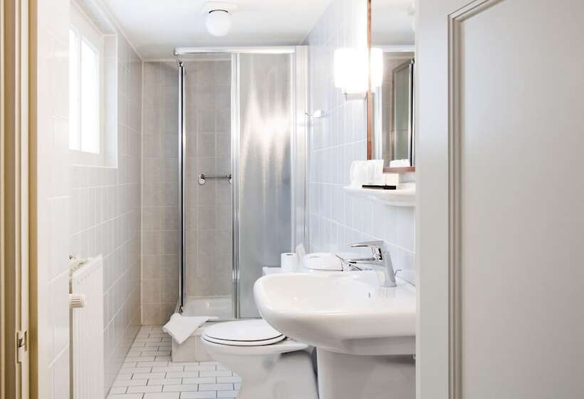 ホテル Restaurant La Sonnerie