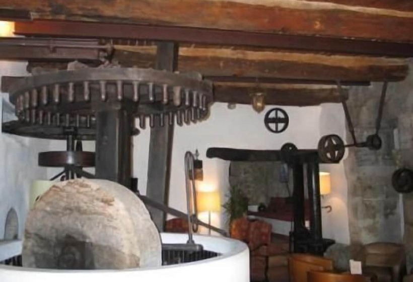 ホテル Restaurant Le Moulin De La Camandoule