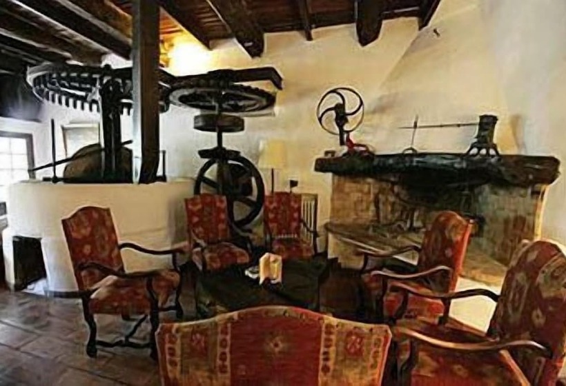 ホテル Restaurant Le Moulin De La Camandoule