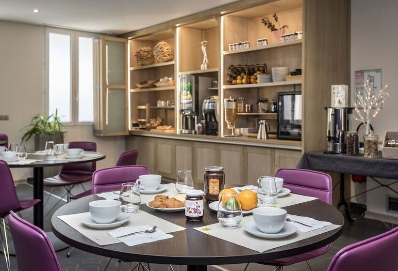 فندق Hôtel Restaurant Les 2 Rives   Logis Hôtels