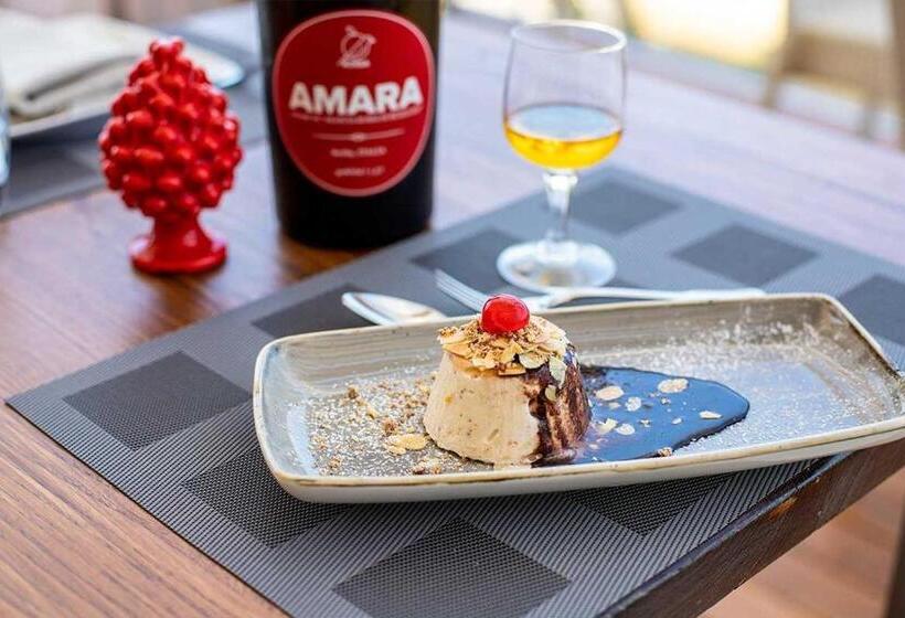 호텔 Riva Del Sole