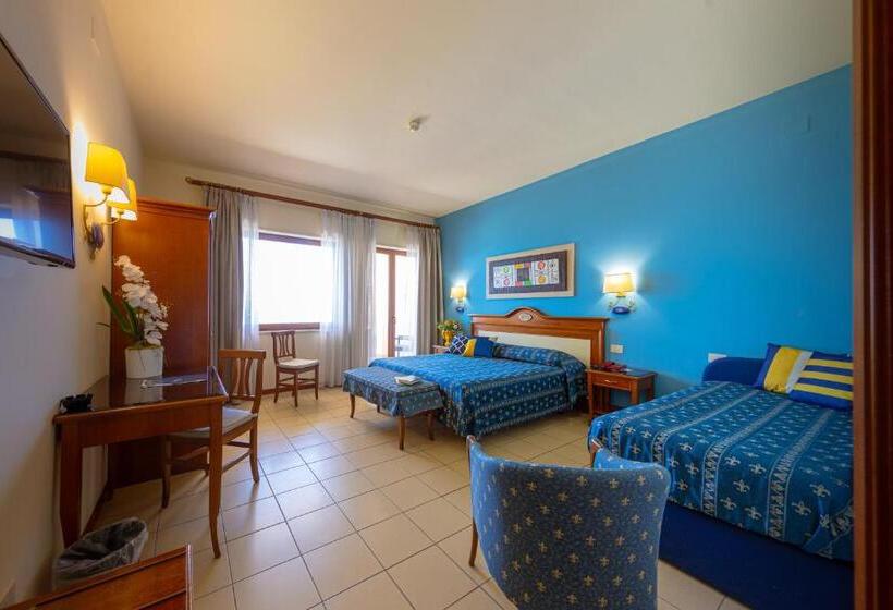 호텔 Riva Del Sole