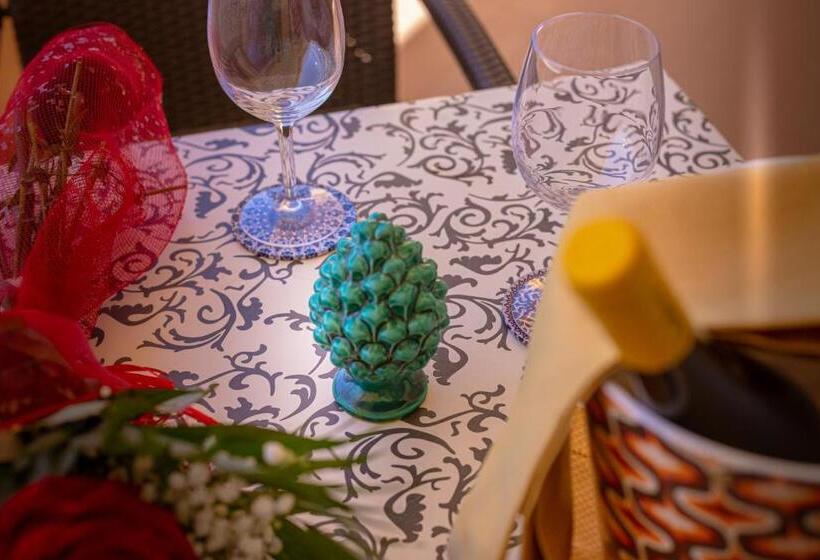 호텔 Riva Del Sole