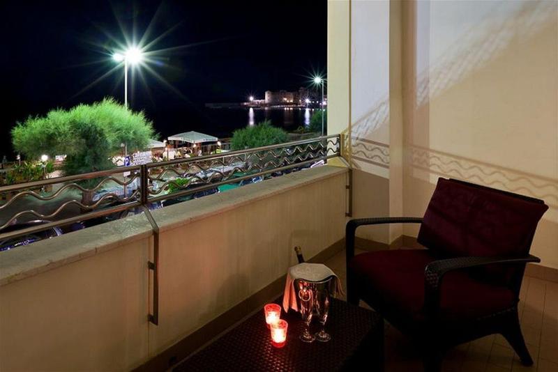 호텔 Riva Del Sole