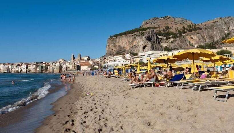 호텔 Riva Del Sole