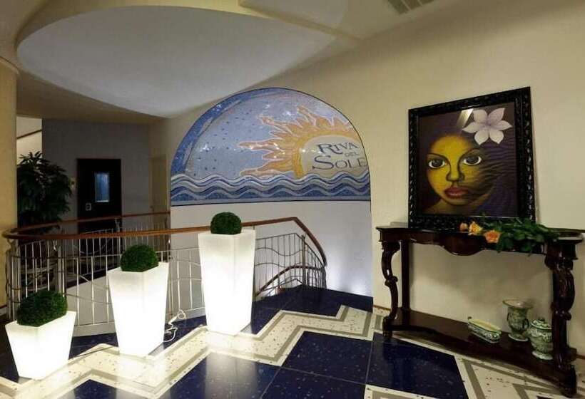 호텔 Riva Del Sole