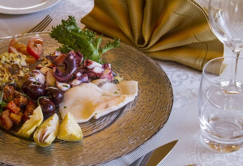 호텔 Riva Del Sole