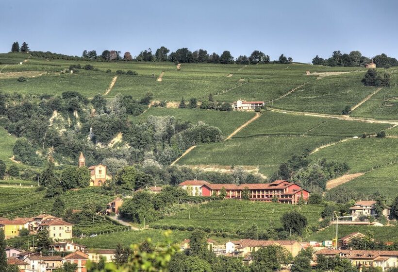 Отель Santamaria Langhe