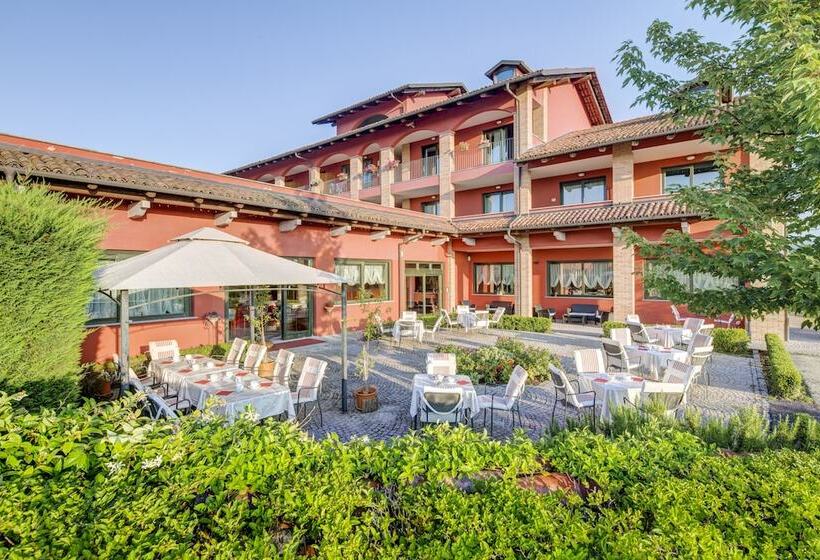 Отель Santamaria Langhe